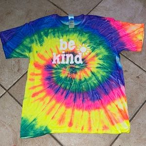 Tie-dye be kind ☀️ Kid’s Top